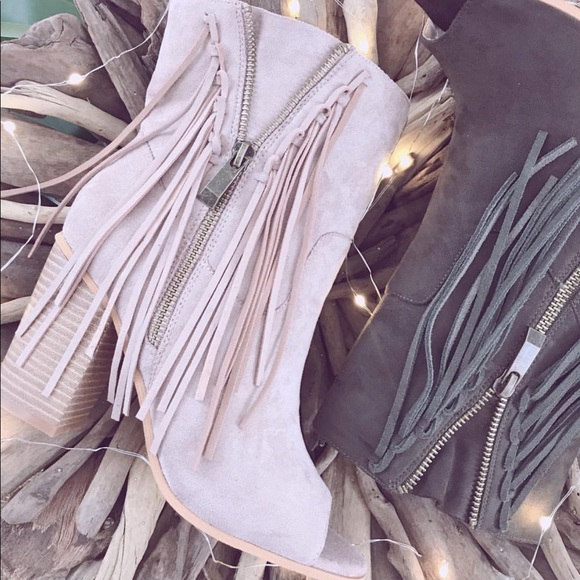 Women’s peep toe fringe Boho bootie - Picture 6 of 6